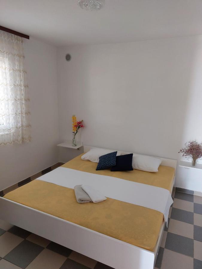 נובליה Apartments Markulincic מראה חיצוני תמונה