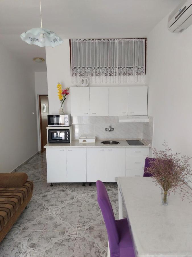 נובליה Apartments Markulincic מראה חיצוני תמונה