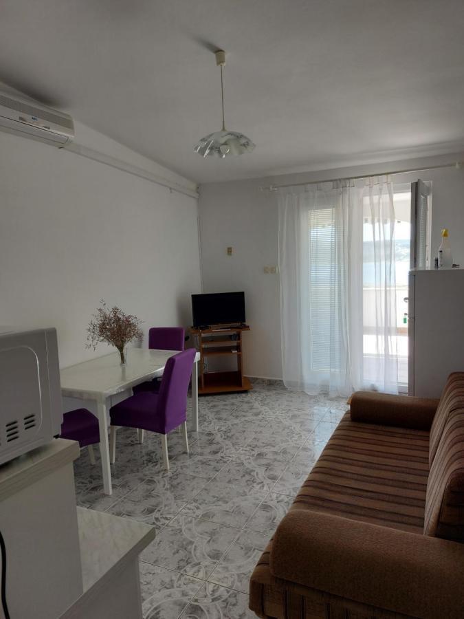 נובליה Apartments Markulincic מראה חיצוני תמונה