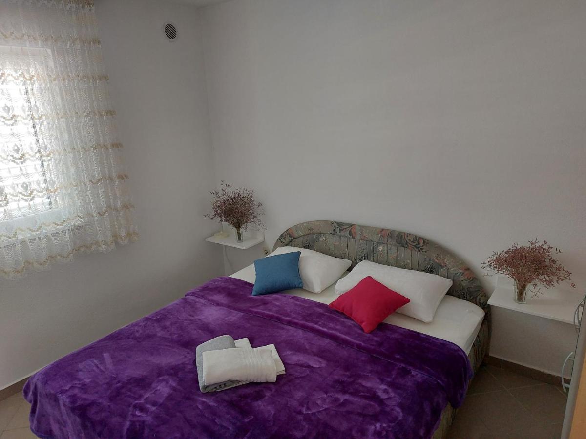 נובליה Apartments Markulincic מראה חיצוני תמונה